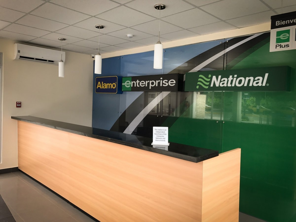 Construcción moderna Enterprise National Alamo GYE